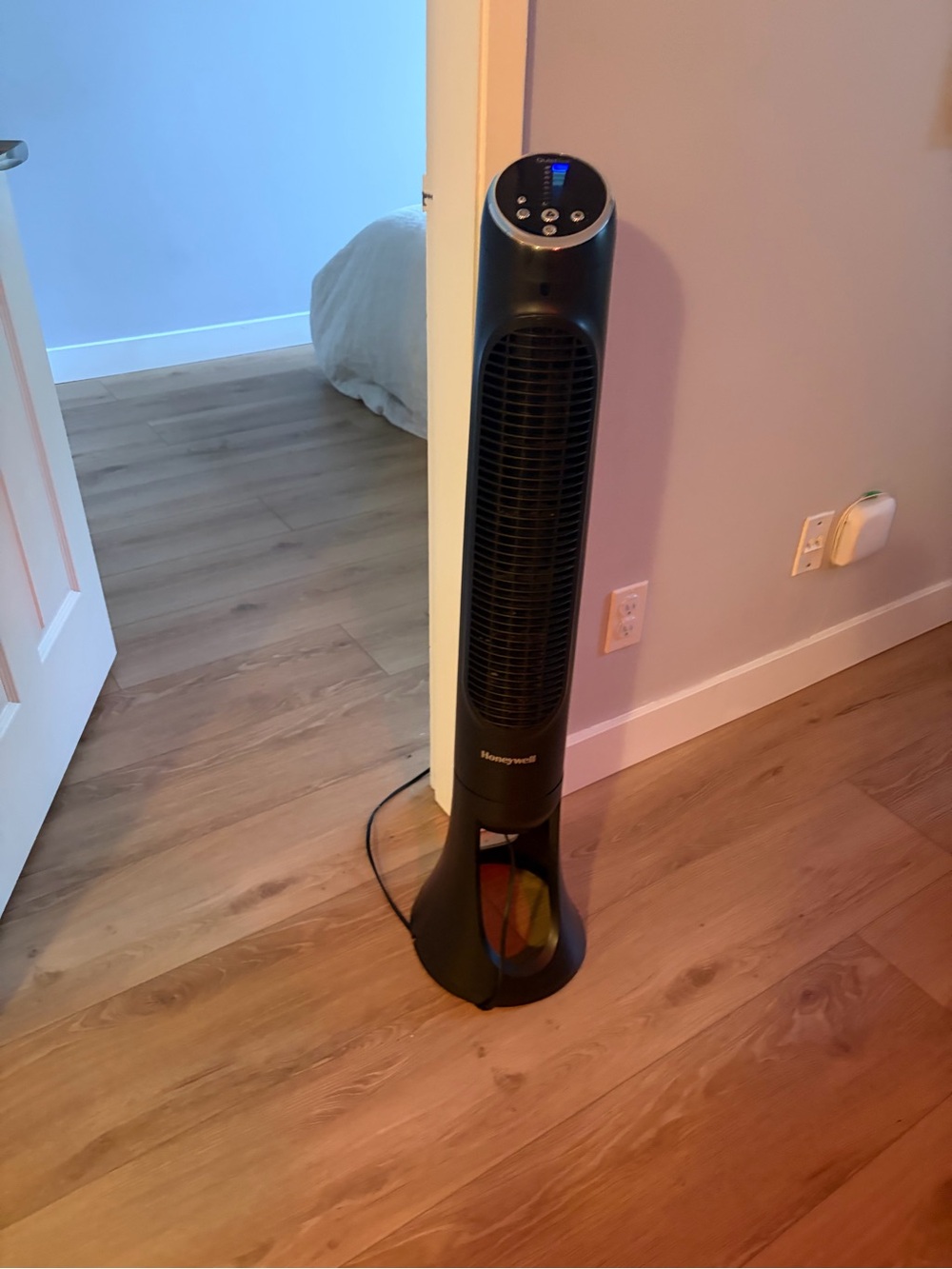 Black Tower Fan - Slim Oscillating Portable Air Circulator